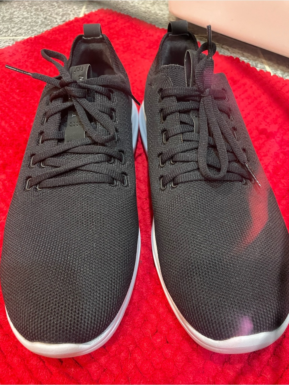 EUC size 8 Travis Mathew the daily Men's Sneakers worn once